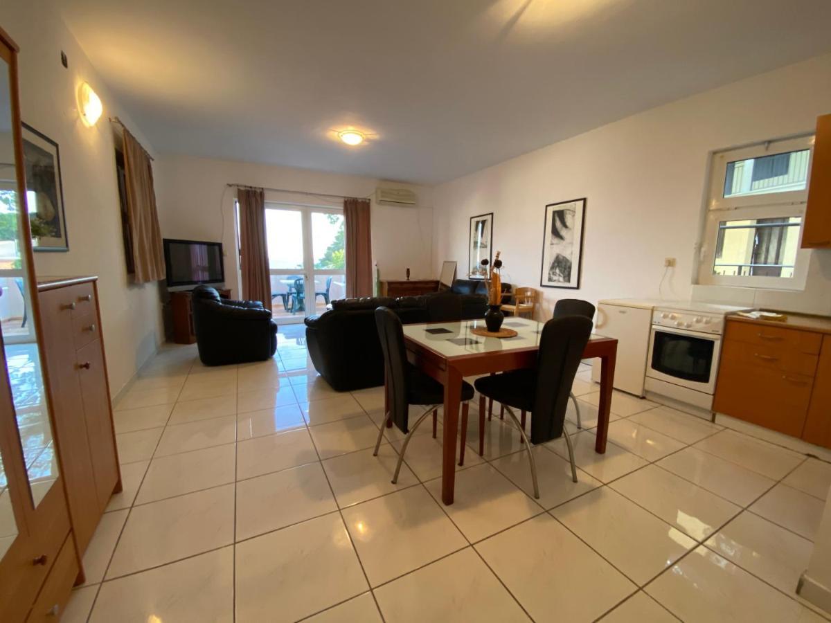 Apartments Mandarina Garden Petrovac Екстериор снимка