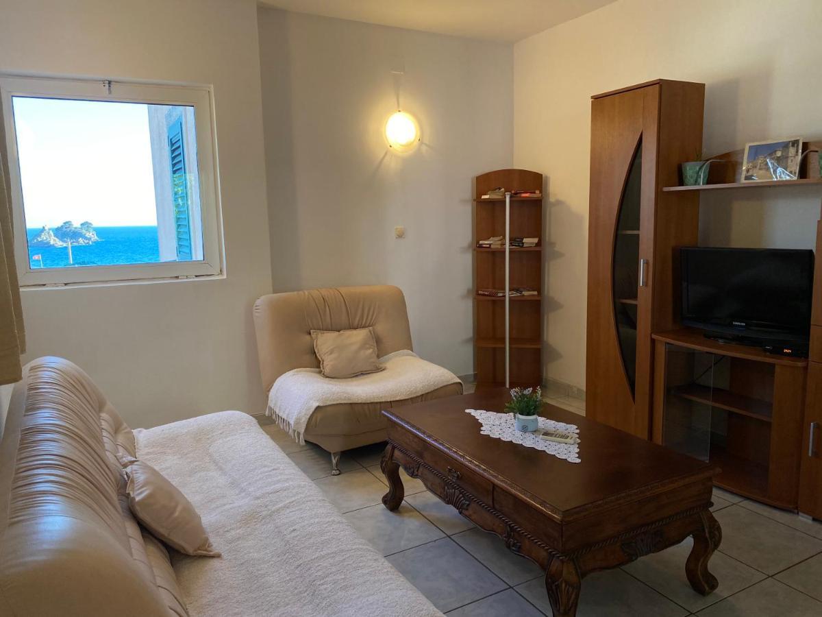 Apartments Mandarina Garden Petrovac Екстериор снимка