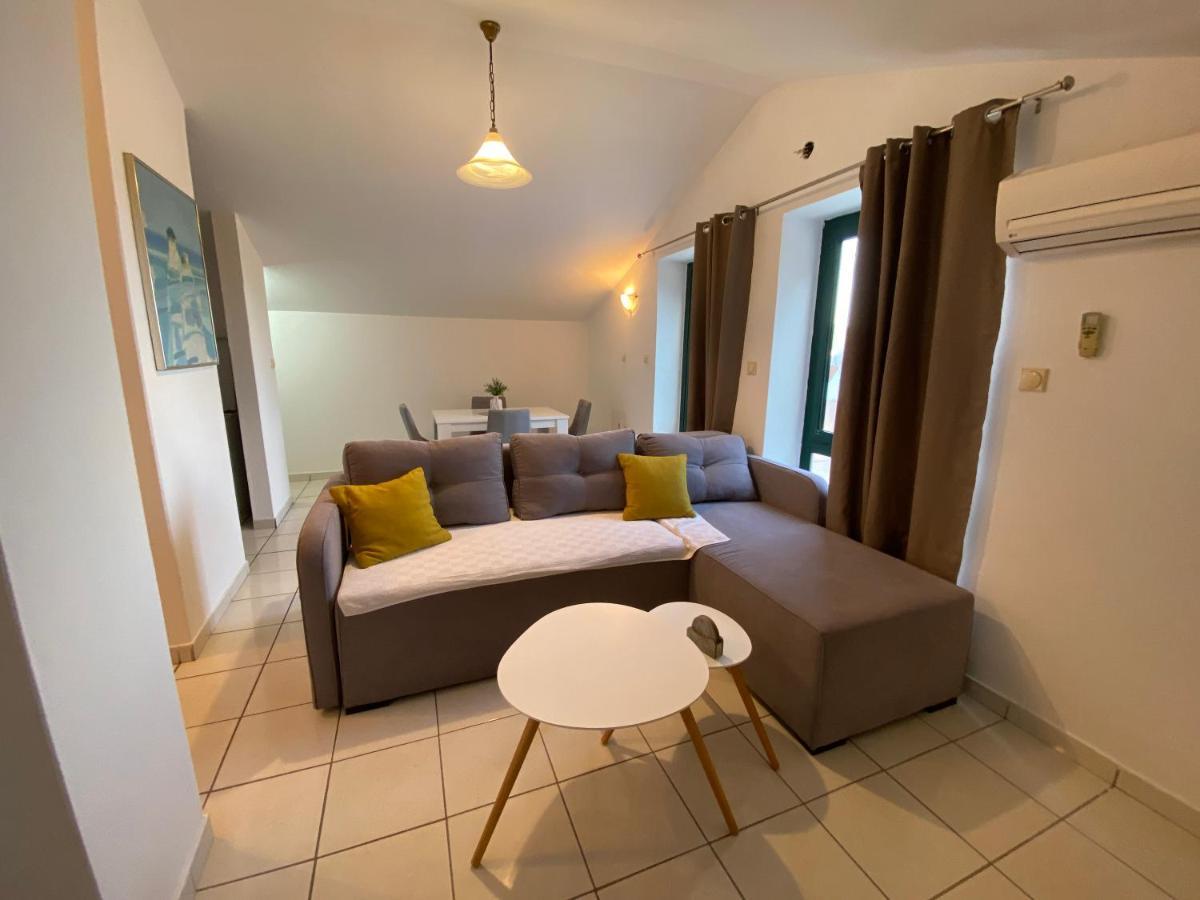 Apartments Mandarina Garden Petrovac Екстериор снимка