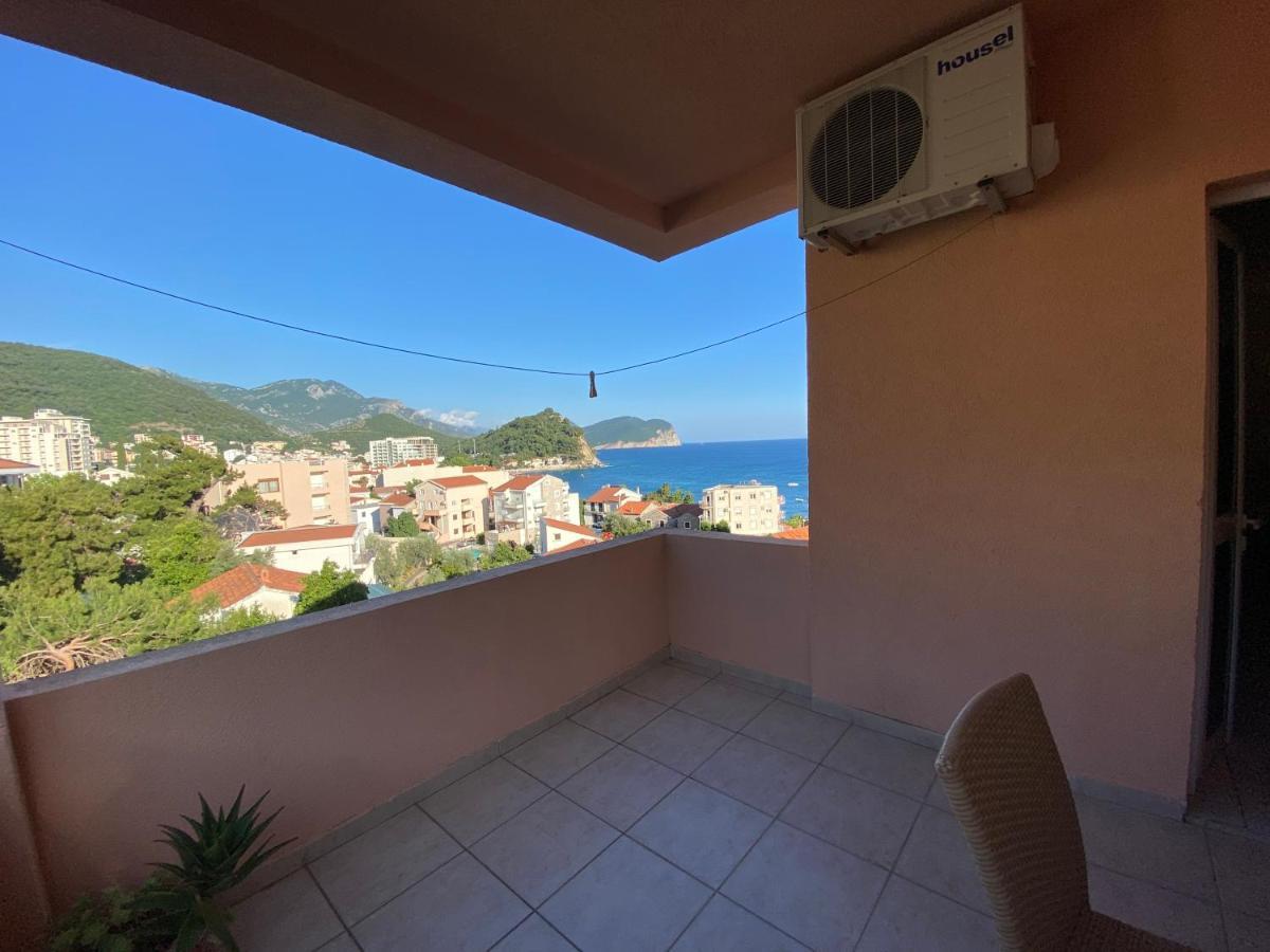 Apartments Mandarina Garden Petrovac Екстериор снимка