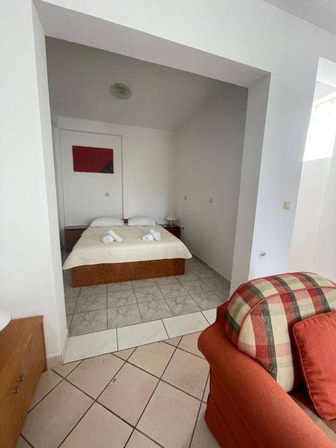 Apartments Mandarina Garden Petrovac Екстериор снимка