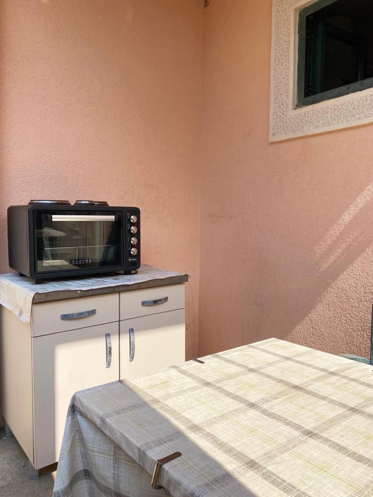 Apartments Mandarina Garden Petrovac Екстериор снимка