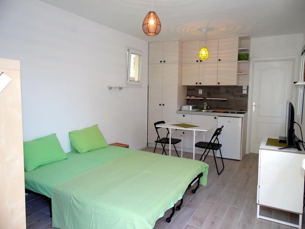 Apartments Mandarina Garden Petrovac Екстериор снимка